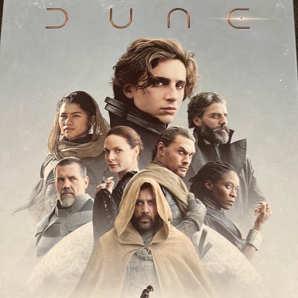 DUNE - Picture 1 of 8